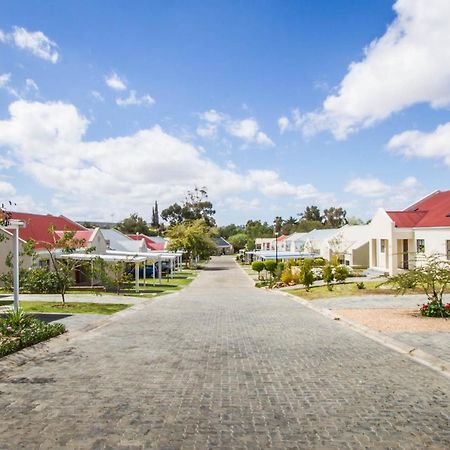 El Dorado 65 Luxury Self Catering Villa Oudtshoorn Exterior foto