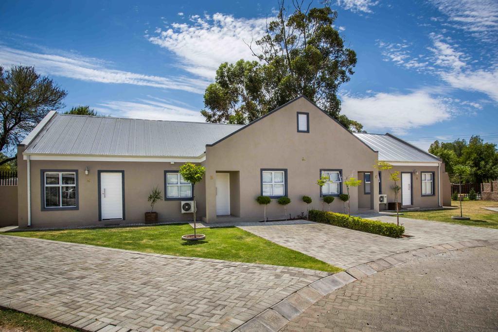 El Dorado 65 Luxury Self Catering Villa Oudtshoorn Exterior foto